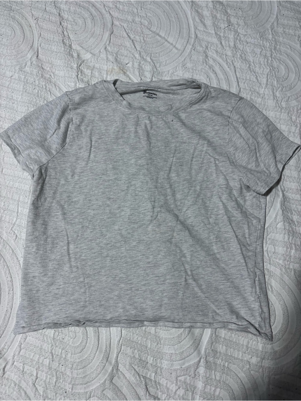 No Boundaries Heather Gray Short Sleeve Crewneck Tee